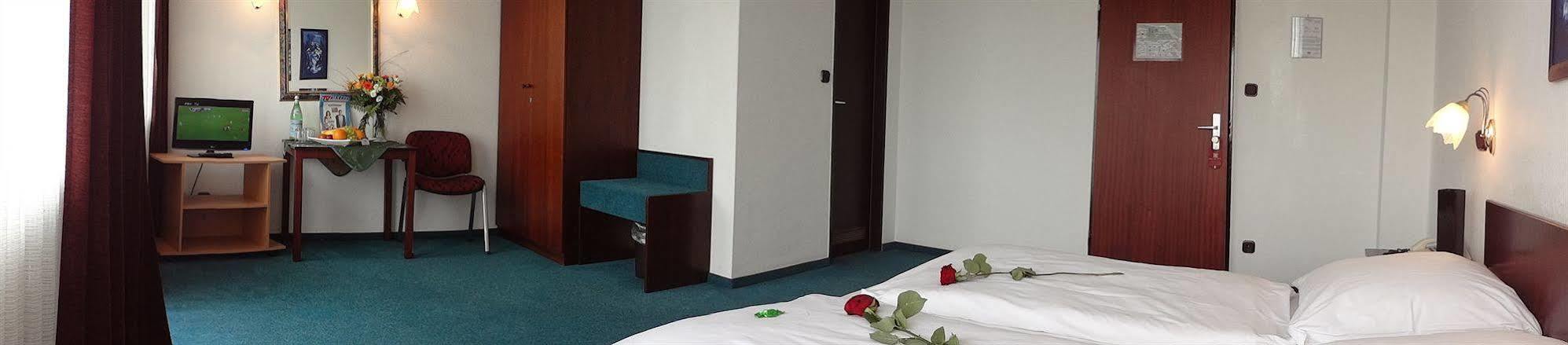 Hotel Mainbogen Offenbach am Main Buitenkant foto