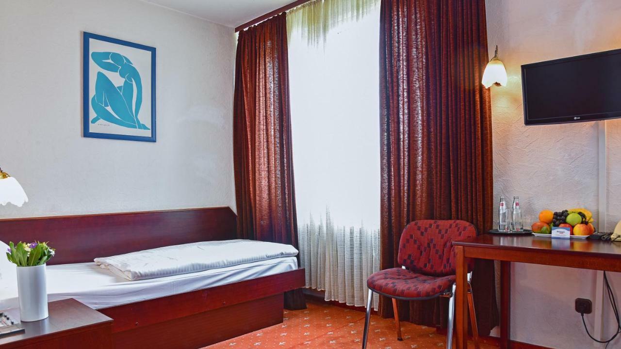 Hotel Mainbogen Offenbach am Main Buitenkant foto