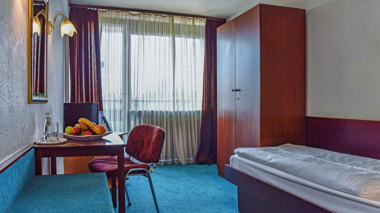 Hotel Mainbogen Offenbach am Main Buitenkant foto