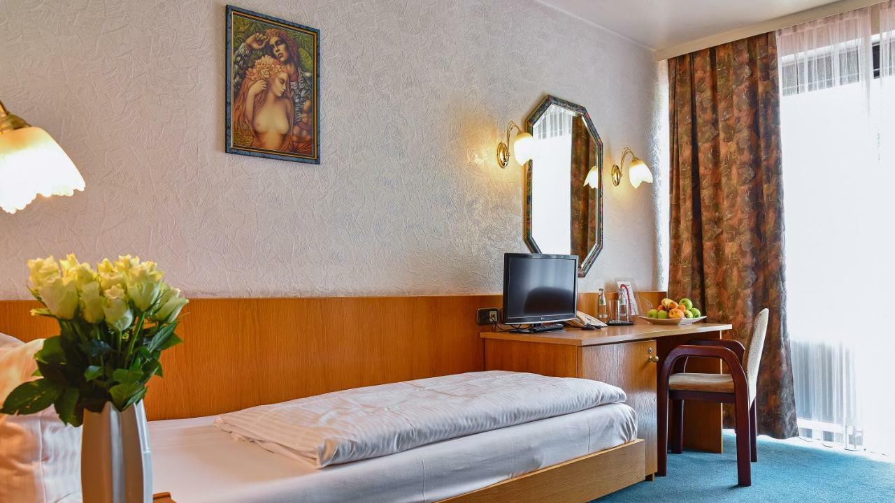 Hotel Mainbogen Offenbach am Main Buitenkant foto
